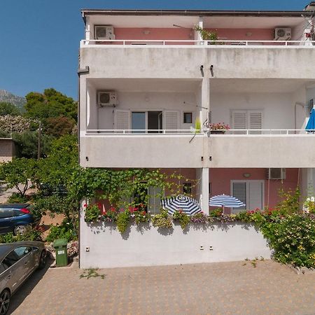 Apartman Neven Подгора Екстериор снимка