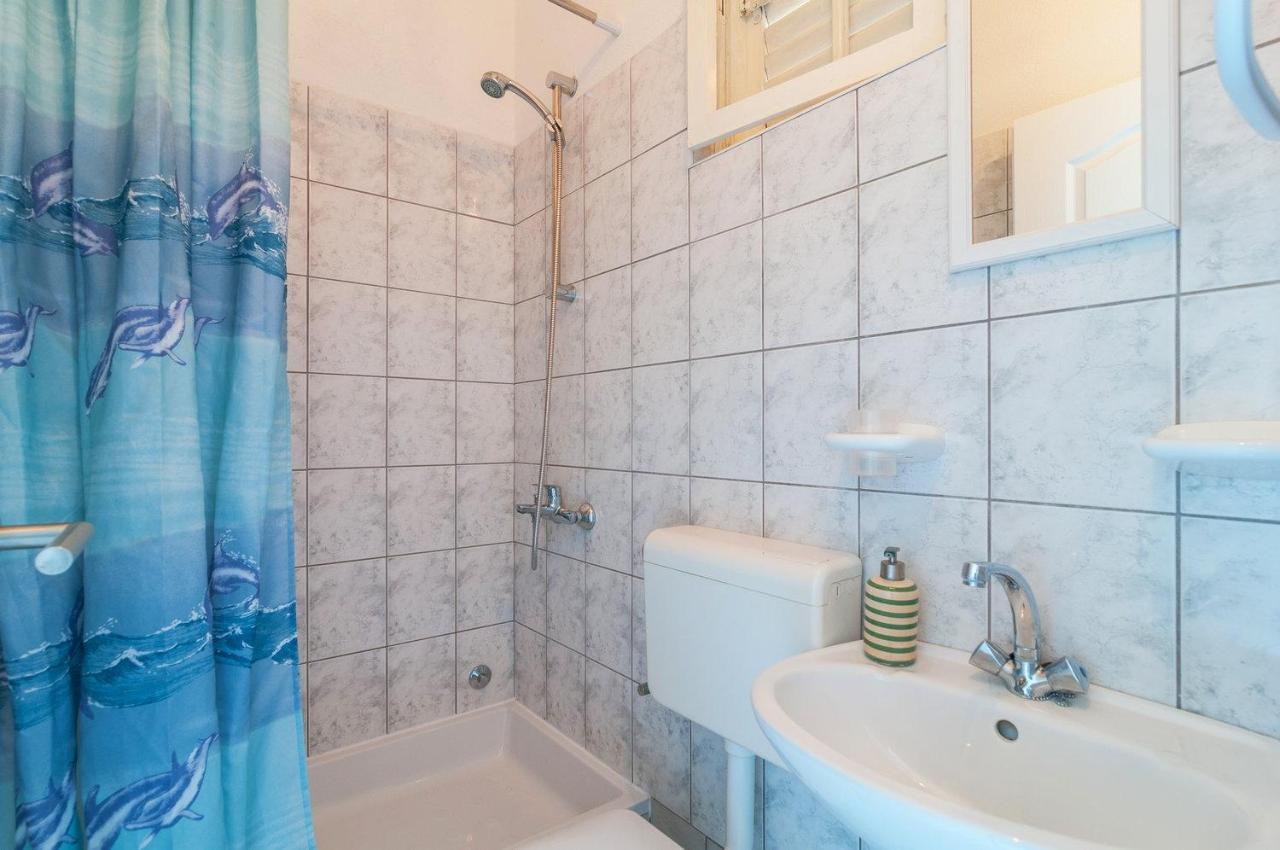 Apartman Neven Подгора Екстериор снимка